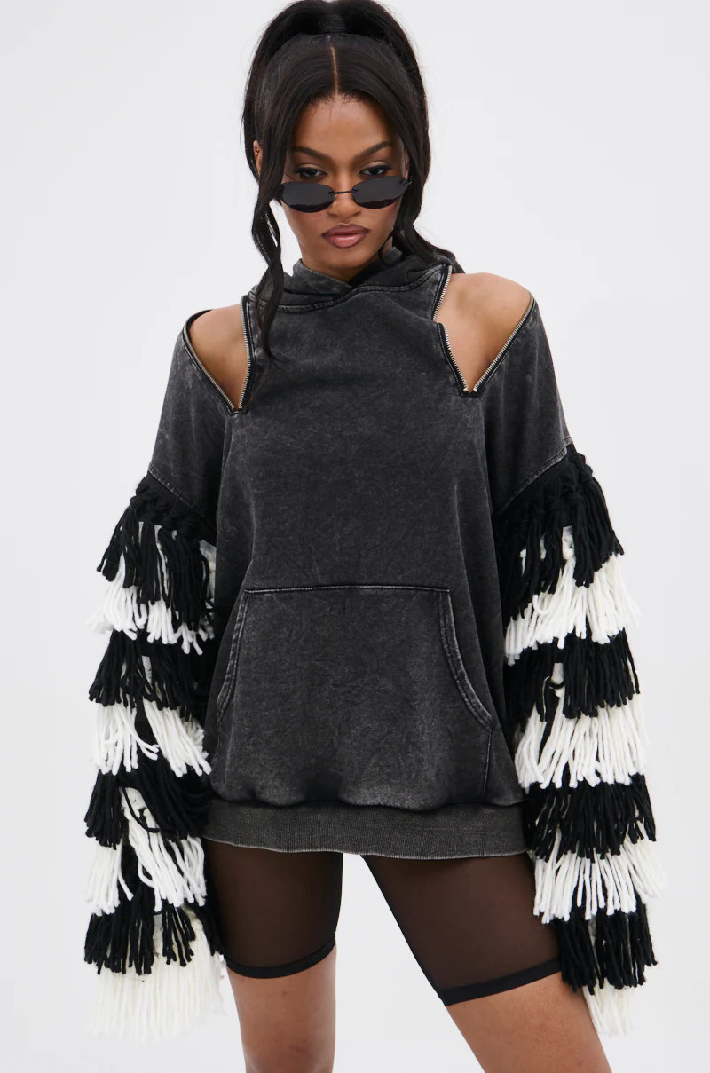 NEVER TOO MUCH OVERSIZED HOODIE | AKIRA