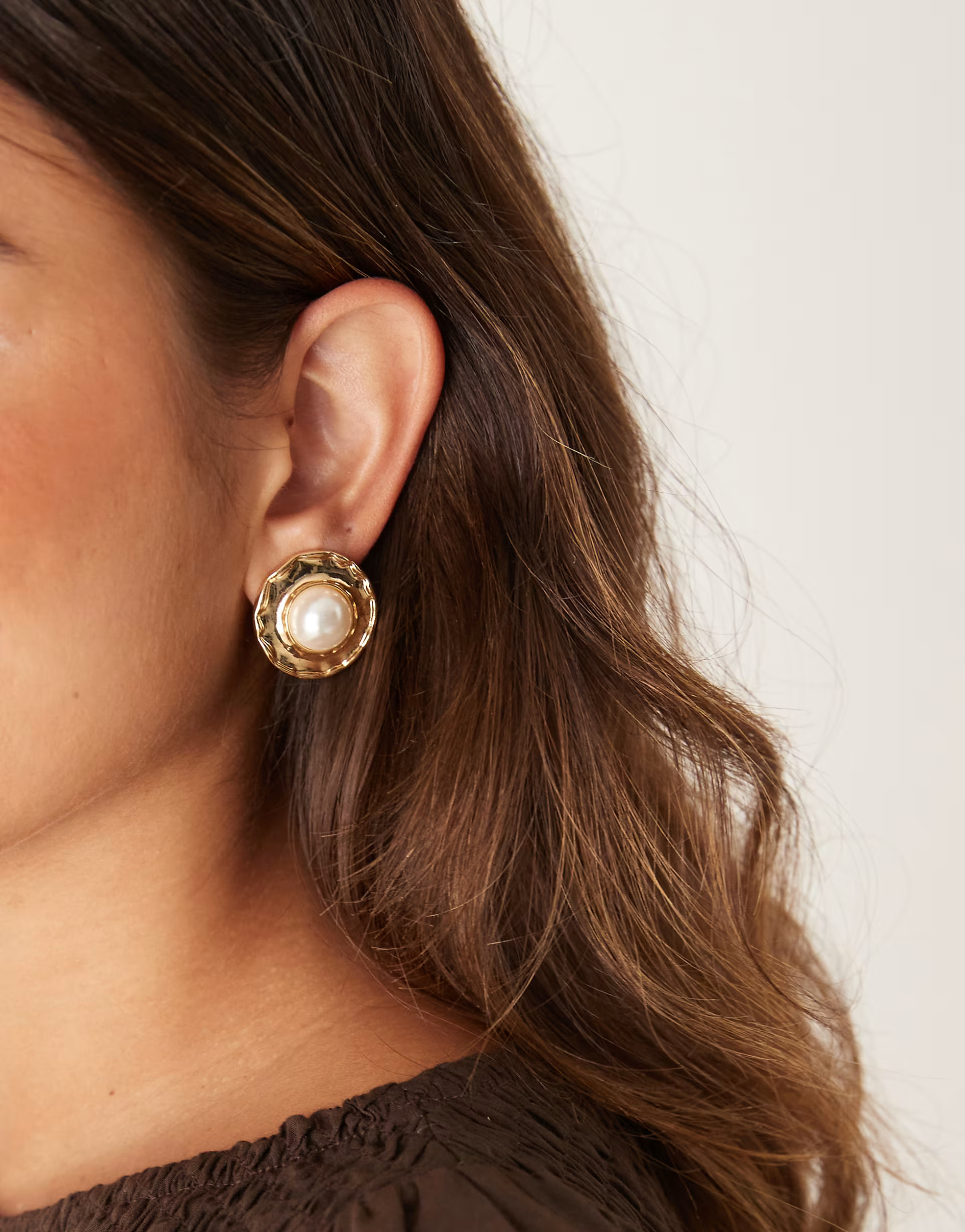 DesignB London vintage style faux pearl stud earrings in gold tone | ASOS (Global)