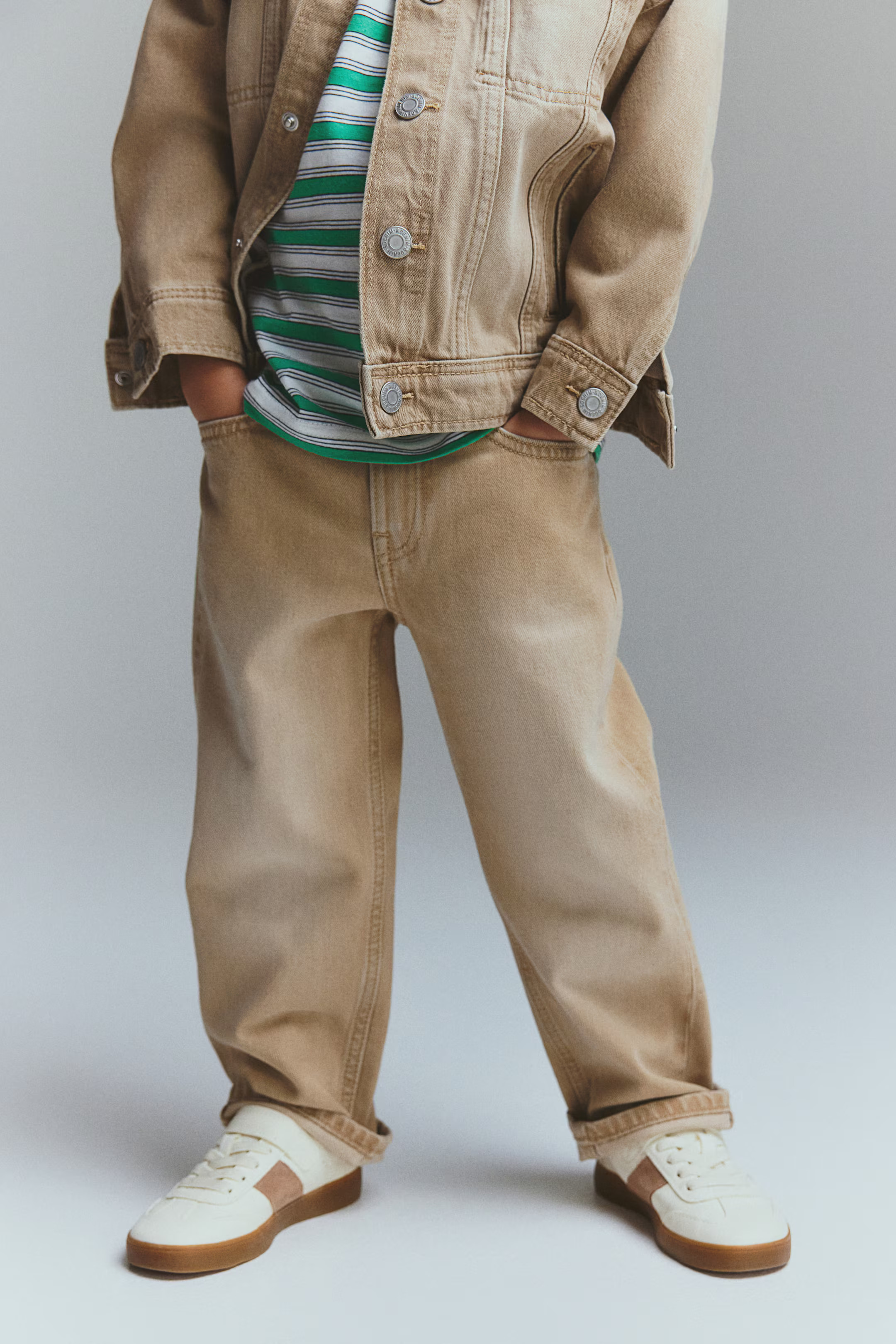 Loose Fit Jeans | H&M (UK, MY, IN, SG, PH, TW, HK)