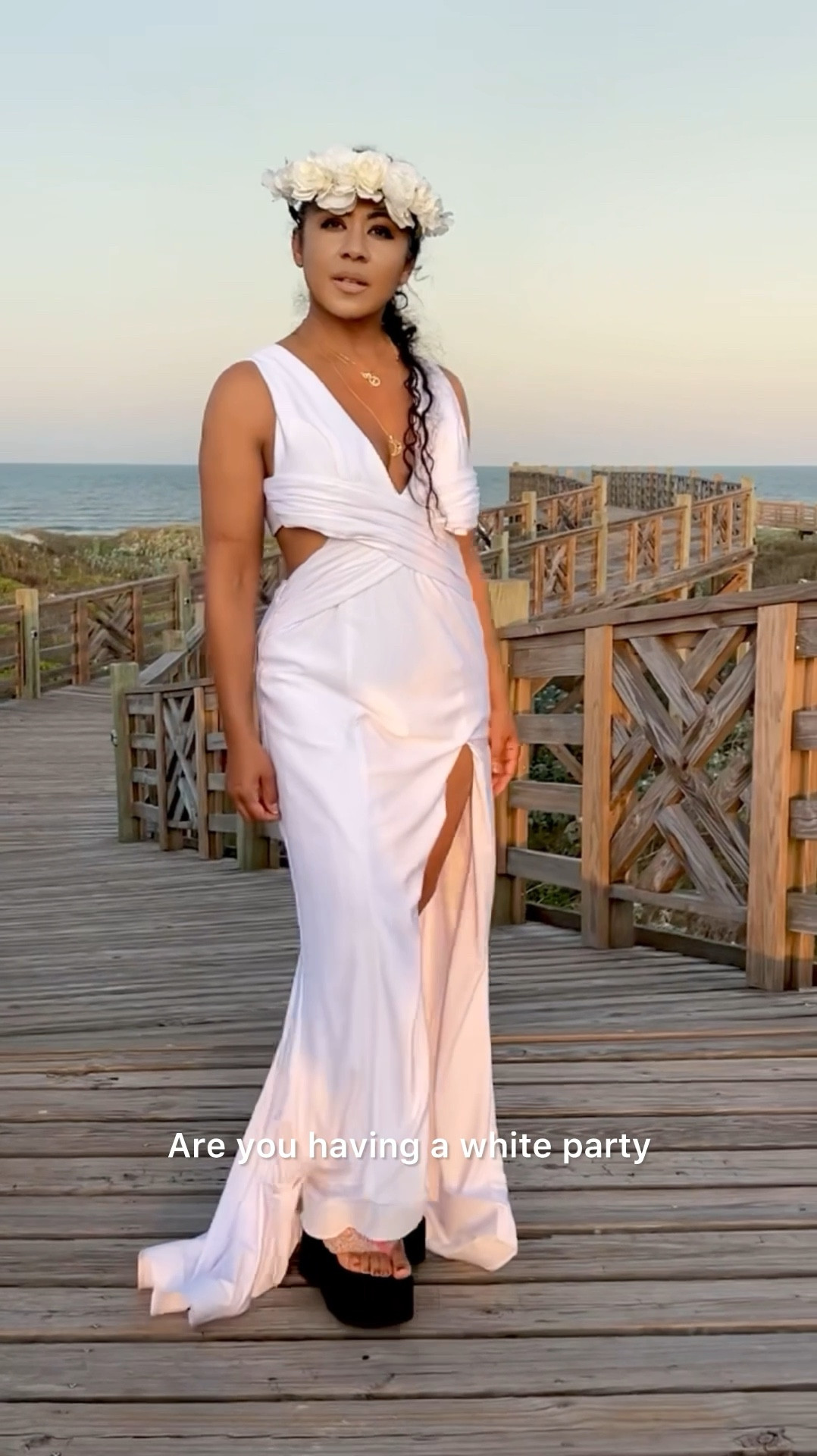 Are you planning an engagement party or a white party? Are you having a destination wedding on the beach? 🏝️ 
.

White engagements and parties are so trendy in 2024. YES! You can dress your bridesmaids in white, too. Kate Middleton did it, NeNe Leakes did it, and Kim Kardashian did it twice.  

#LTKxNSale #LTKWedding #LTKSummerSales