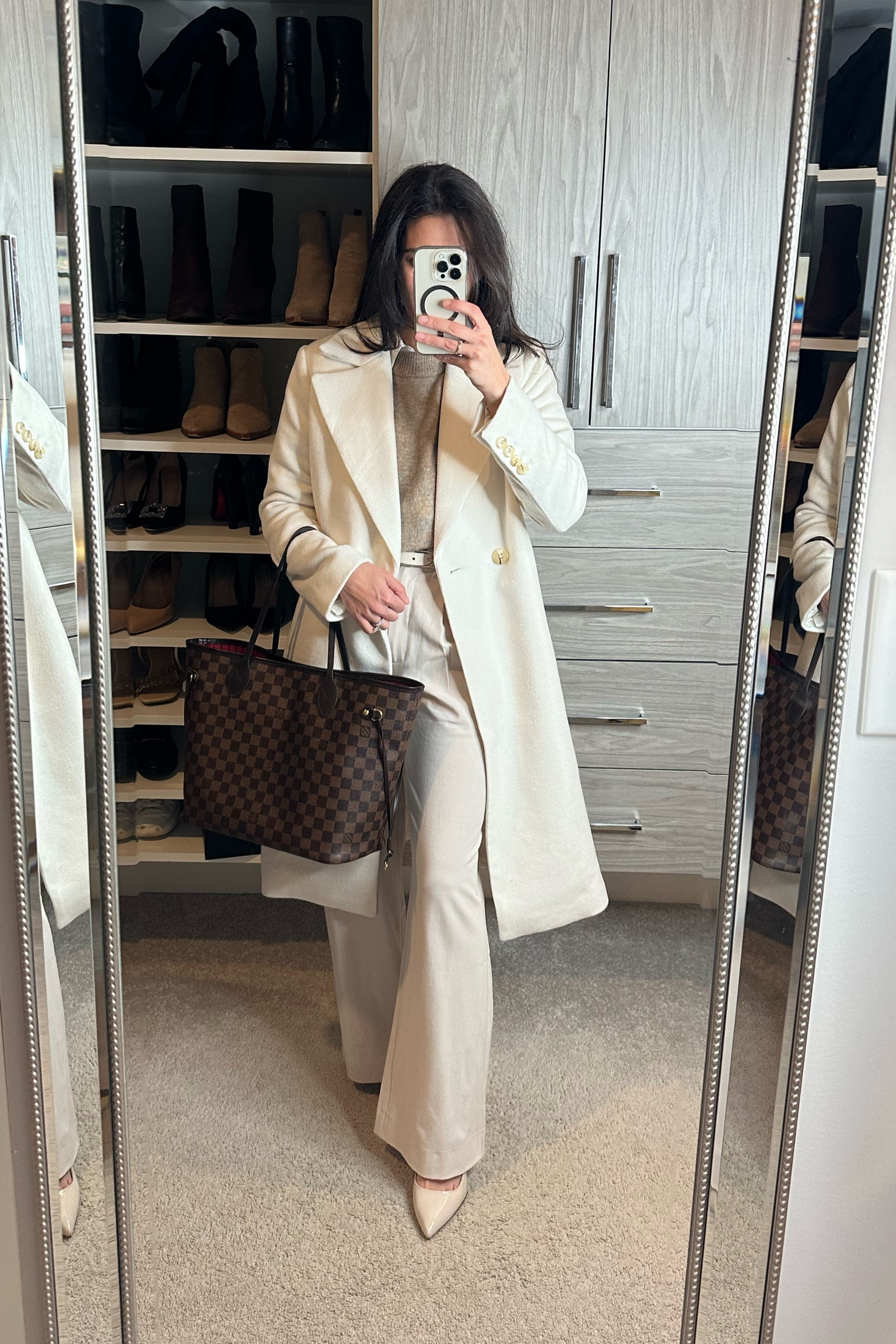 Office outfit 


khaki pants for work with a white coat 

#LTKWorkwear #LTKFindsUnder100 #LTKFindsUnder50