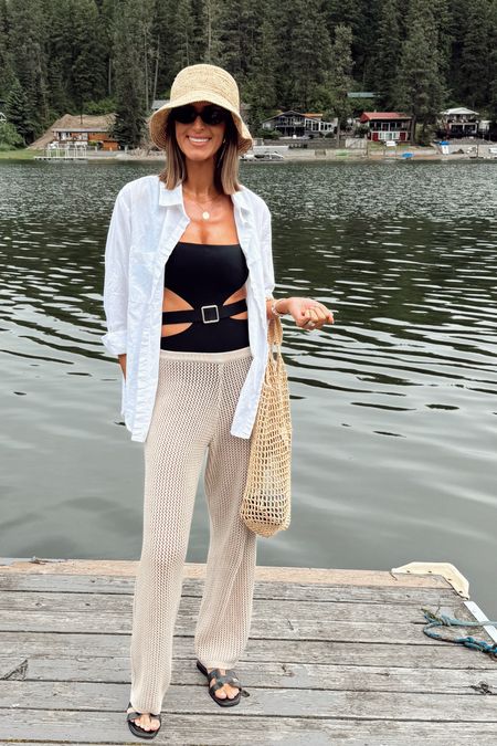 Lake day look 

Wearing a small in everything . JACI30 gets you 30% off at MAC & RY jewelry .