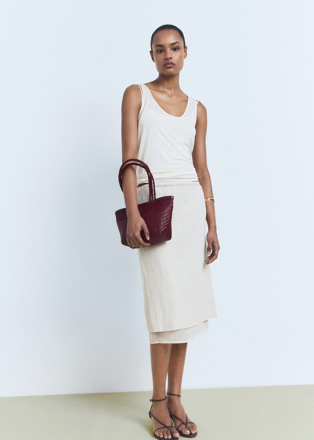 Medium braided leather bag burgundy - Woman - One size - MANGO | Mango (US/MX/AU)