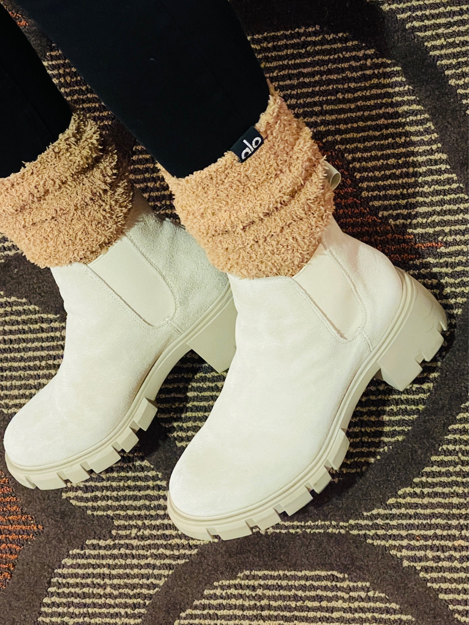 Current fave boots and socks for the season☺️🍁Can you tell😜 Love love these cozy socks the color screams Fall and these boots just go with just about anything!🤗




#alo #nordstromrack #ltkholiday #ltkunder100 #ltkstyletip #ltkboots #ltkfallshoes #boots #nudeboots #booties #bootsforwomen #ltktravel #ltkcozy #fuzzysocks 

#LTKSeasonal #LTKshoecrush #LTKGiftGuide