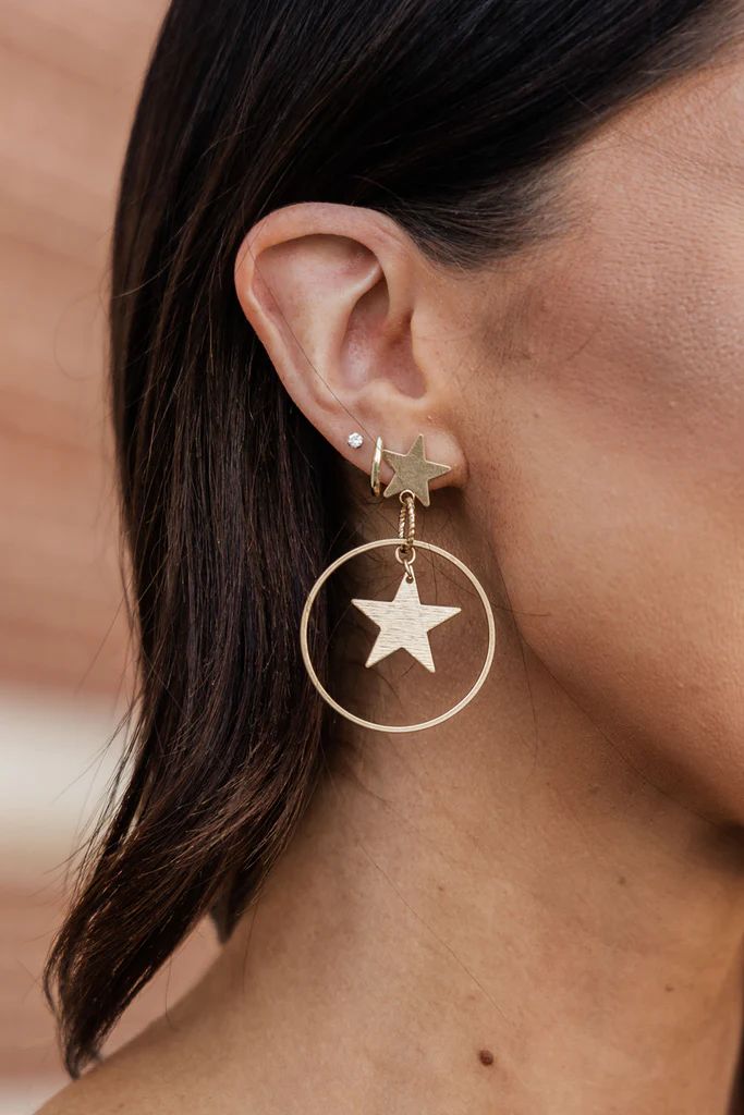 Open To New Ideas Gold Star Earrings | The Mint Julep Boutique