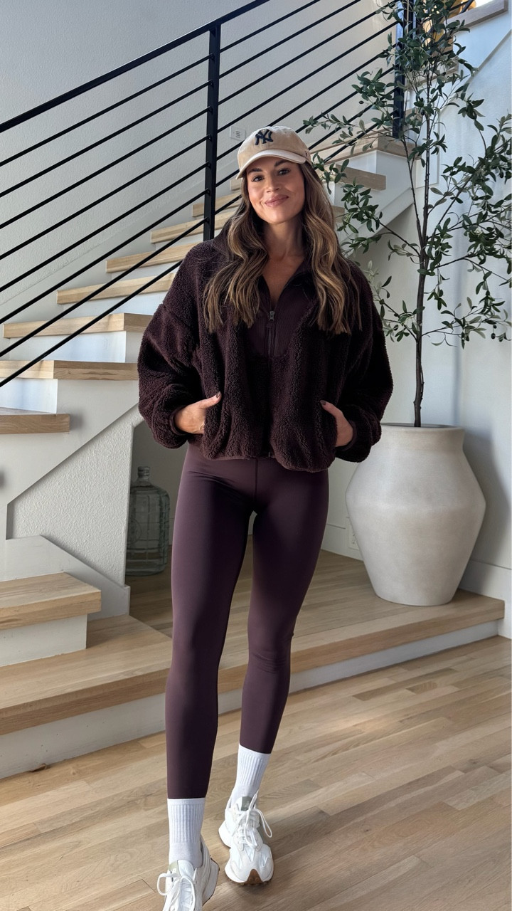 How cute is this chocolate brown pullover I just got in from Target? The softest material ever! Full zip and an oversized fit. I’m wearing a medium.

This matching brown sports bra and leggings are such great quality! 

Target style
Target outfits
Fall outfits
Fall style
Activewear 
Athleisure
Workout outfit

#LTKActive #LTKStyleTip #LTKFindsUnder100