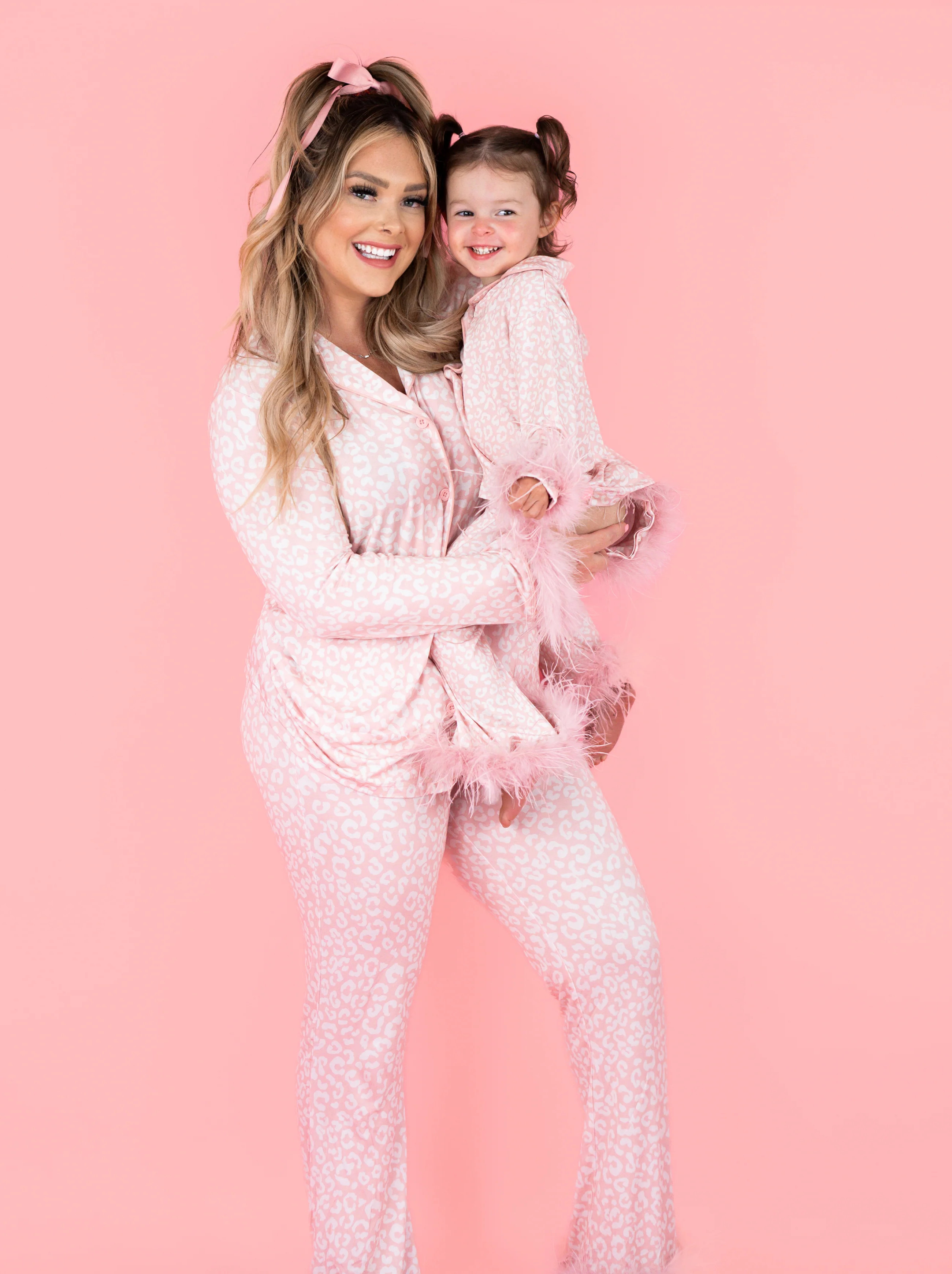 BLUSHING LEOPARD WOMEN’S RELAXED FLARE FEATHERED DREAM SET | Dream Big Little Co.