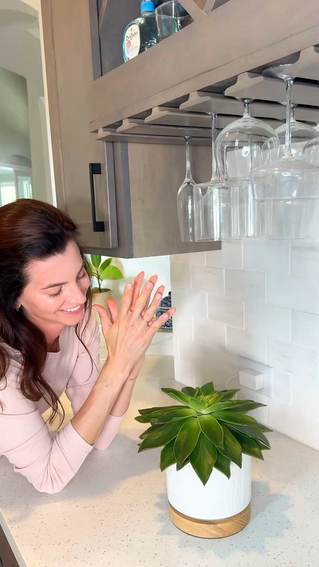 This is one of the coolest things I’ve seen in a long time. I honestly didn’t believe it until I tried it myself. The fact that the real leaves activate the glow is insane. It’s a smart planter with a built in light, and you can even dim it just by holding the leaf. Definitely one of those “you have to see it to believe it” products.

Comment MAGIC for the link.

#smartplanter #plantlover #houseplants #planttok #homedecor

#LTKHome #LTKdayinmylife #LTKmomlife