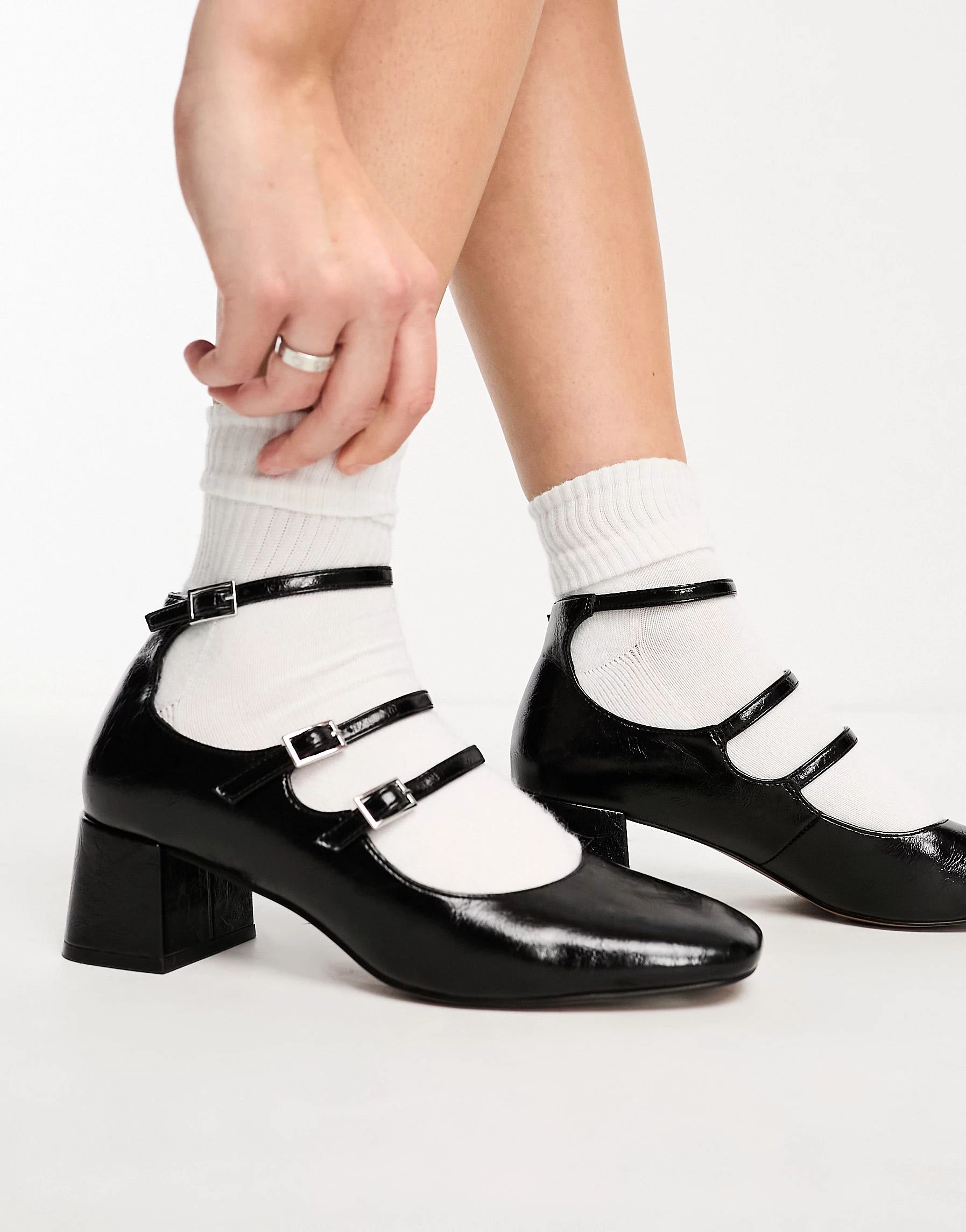 ASOS DESIGN Socco mid block heeled mary jane shoes in black | ASOS (Global)