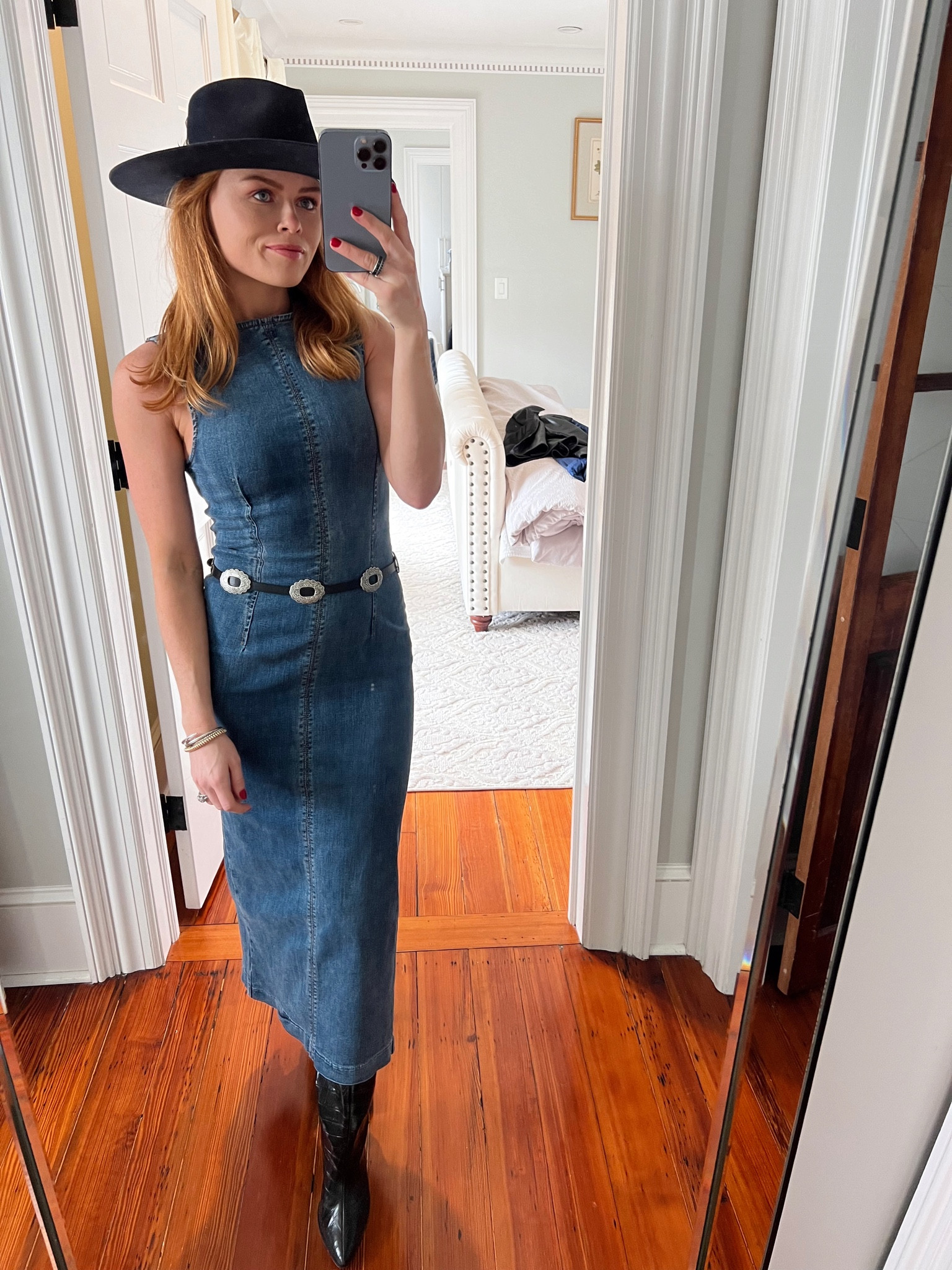 Reformation denim dress 💙