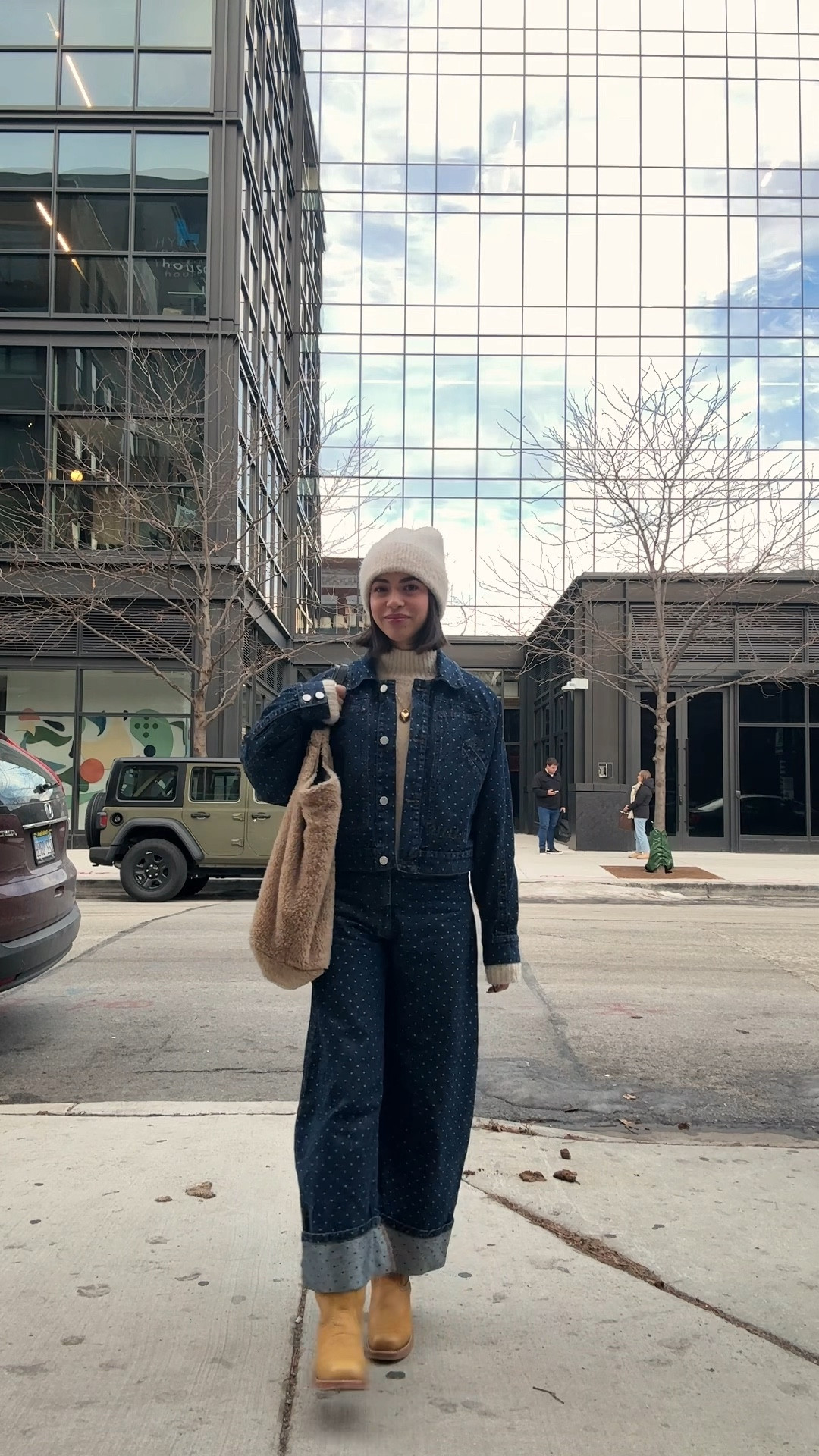 Wearing XS in the jacket and 24 in the jeans! Bag is old Anthropologie :(

#LTKPetite #LTKootd #LTKSeasonal