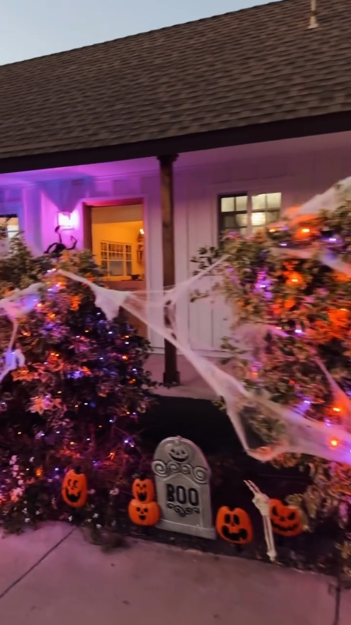 Halloween decorations 

#LTKHome #LTKHoliday #LTKSeasonal