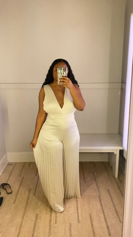 Wedding Guest Dress Abercrombie & Fitch all white elegant Inspo look

Link ShopLTK for outfit details

Wearing a size medium,170lb 5’3
➡️ comment Need if you’re feeling the fit
➡️ save this post to refer back to when styling
➡️ share to a friend

#women #womenstyle #zarawoman #forever21 #explorepage #abercrombie #abercrombieandfitch #casualstyle #casual #casualstyle #vacation #casualoutfits #casuallook #casualwear #casualoutfit#fashionstyle


#LTKParties #LTKVideo #LTKBeauty