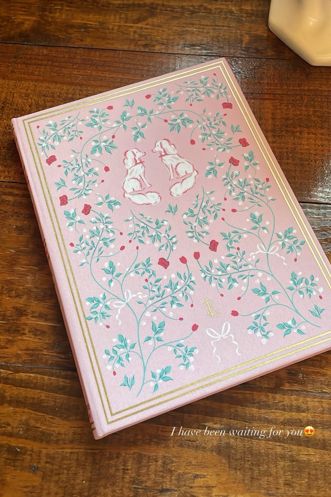my new favorite item I own!! 
#notebook #linennotebook #emilyley

#LTKGiftGuide #LTKFindsUnder100 #LTKHome