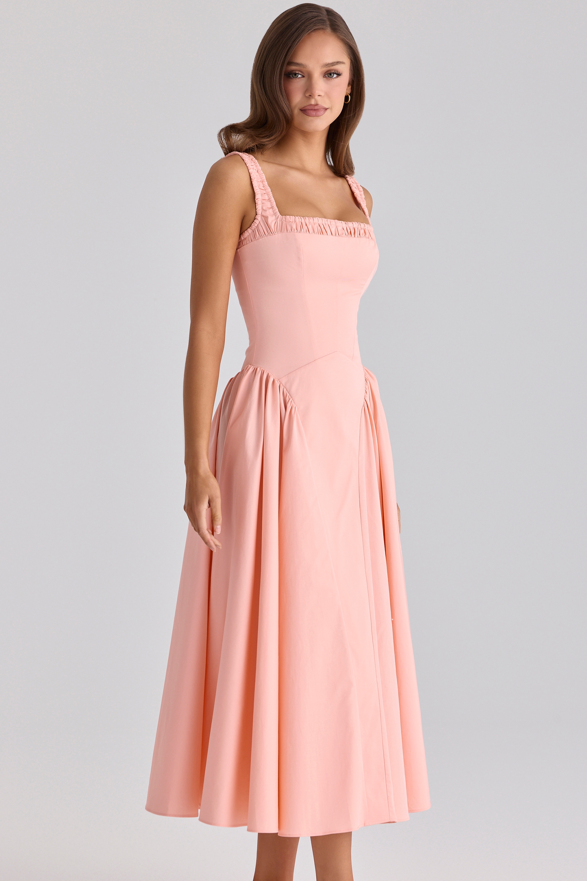 midi-sommerkleid aus pfirsichfarbener baumwolle | House of CB