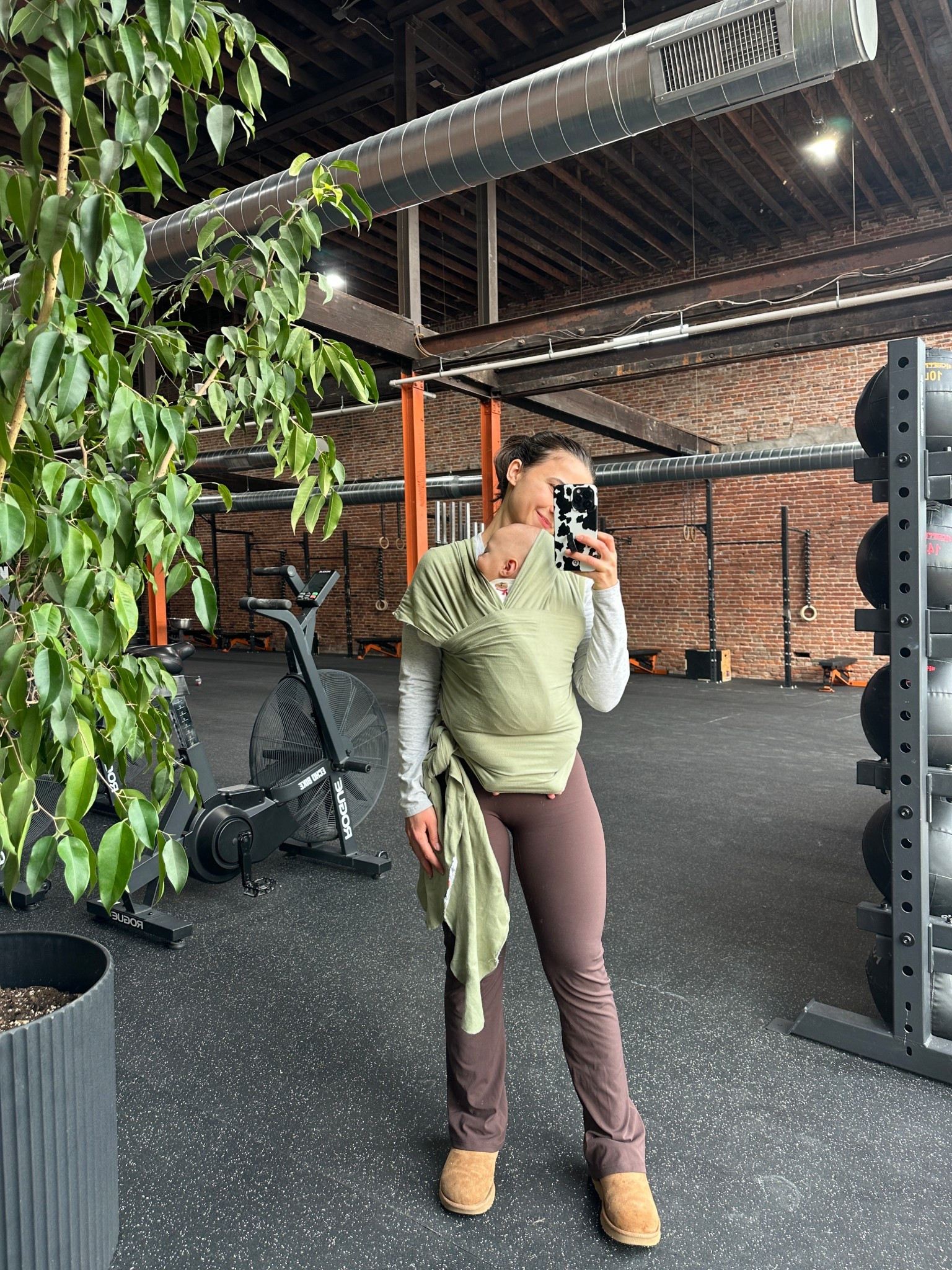 the perfect athleisure pant 🤎

#LTKfitnessgoals #LTKmomlife #LTKFindsUnder100