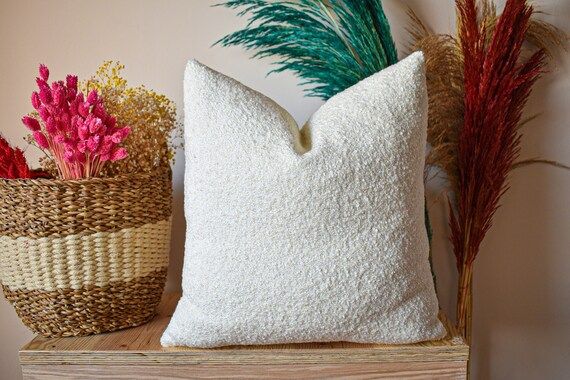 White Textured Puffy Boucle Pillow Coverunique Cozy Luxury - Etsy | Etsy (US)