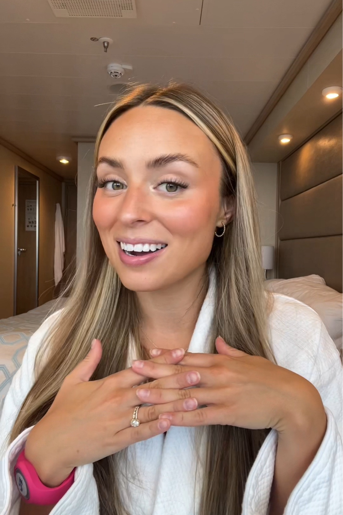 Light makeup travel essentials ✈️💄 as seen on TikTok! 

#LTKBeauty #LTKTravel