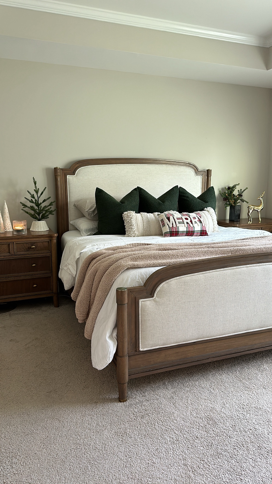 Festive Christmas bedroom decor.


#LTKHoliday #LTKGiftGuide #LTKSeasonal