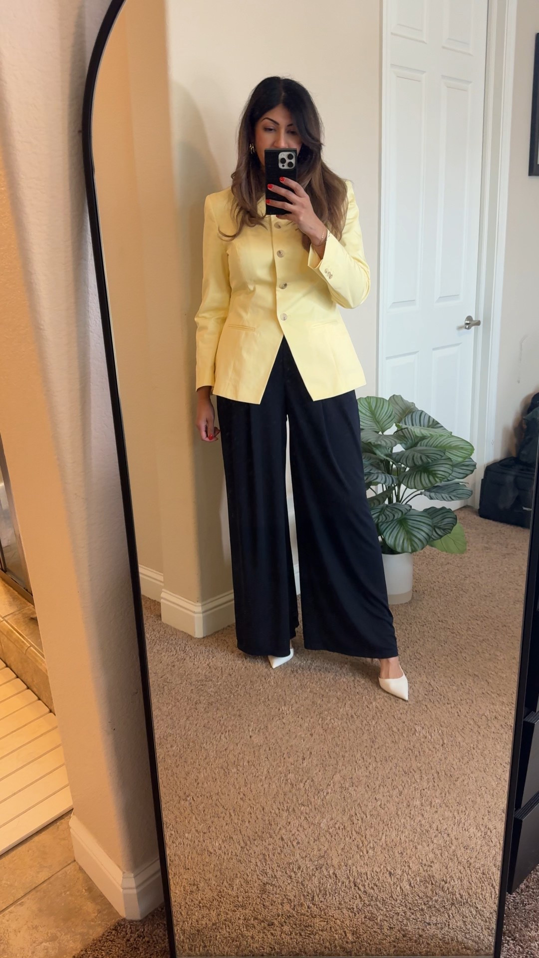 Wearing a size 10 in linen blazer and flowy pants 

Spring workwear / buttery yellow/ chic workwear / 

#LTKSeasonal #LTKWorkwear #LTKMidsize