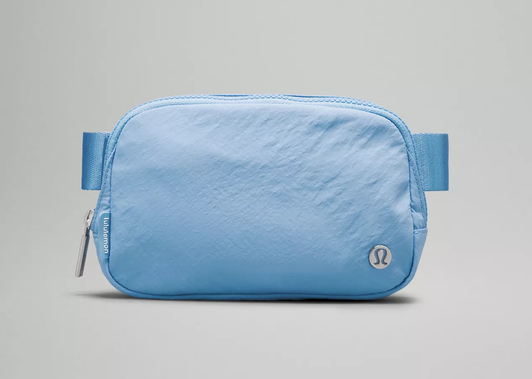 Belt bags for spring time. Perfect colors if you are a hoc summer. The blue is a fun pop to your outfit. ☀️#hocsummer #hoc 

#LTKstyletip #LTKMostLoved #LTKfindsunder50