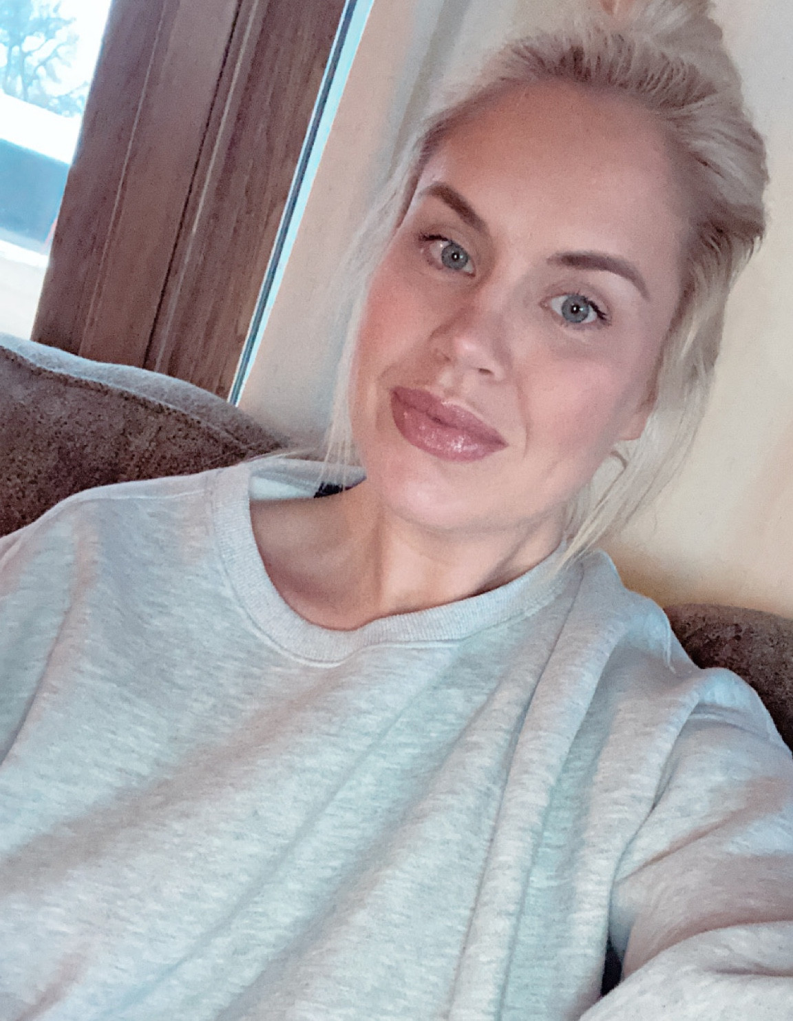 Cozy Amazon sweatshirt #amazonfind #oversize #comfy #amazon

#LTKbump #LTKunder50