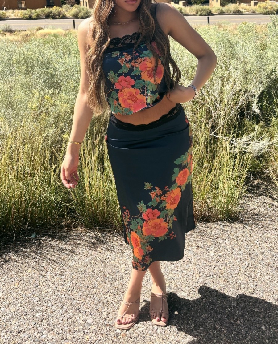 The cutest summer/fall/spring skirt set. The top could even be switched for a band T-shirt and the skirt could be switched for cute jeans.