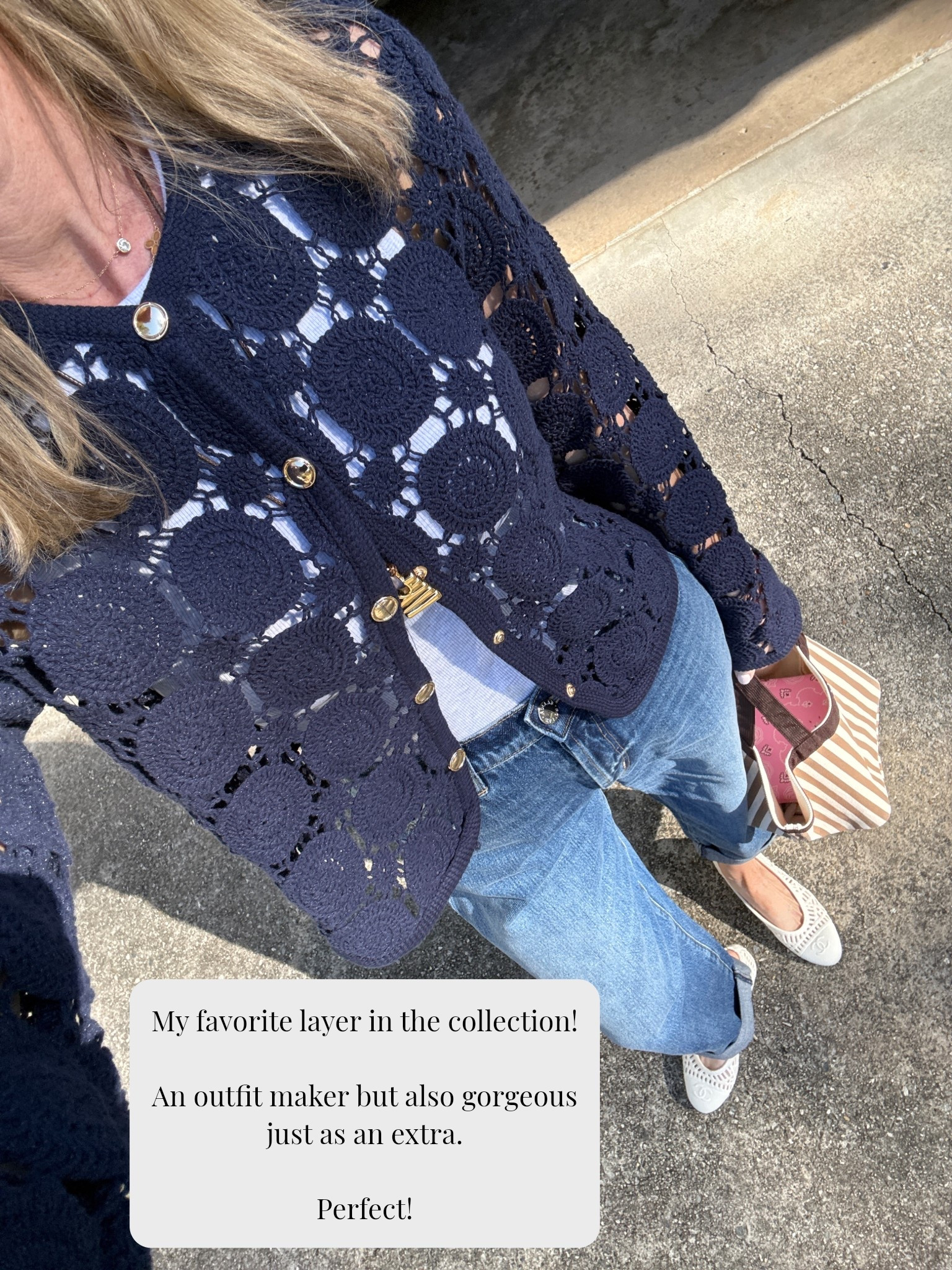 Size small! So many outfits with this purchase. It’s stunning ! 