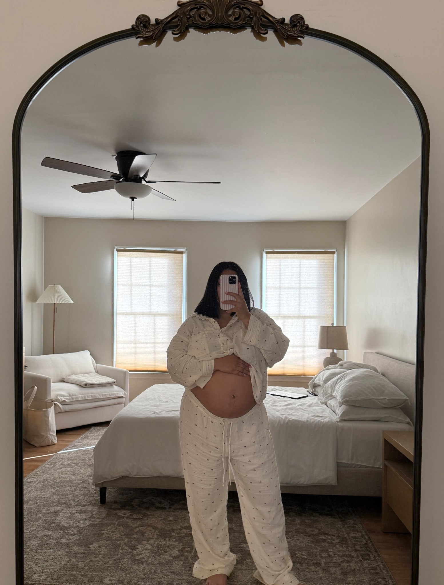 The comfiest pjs I’ve worn! I sized up to an xl to make room for this growing belly 🤍



#LTKBaby #LTKBump #LTKmorningroutine