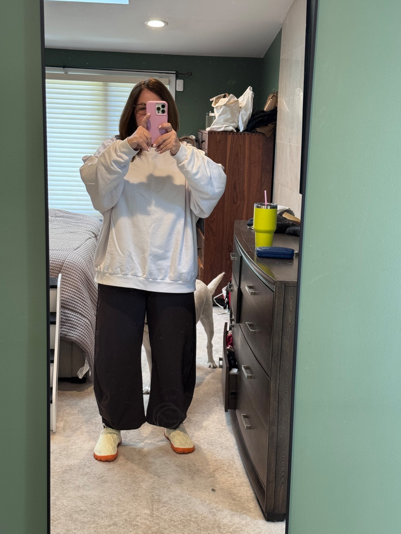 What season will today bring us? Didnt feel great so a big sweatshirt and baggy pants it is!!! 🩷

#LTKootd #LTKPlusSize #LTKMidsize