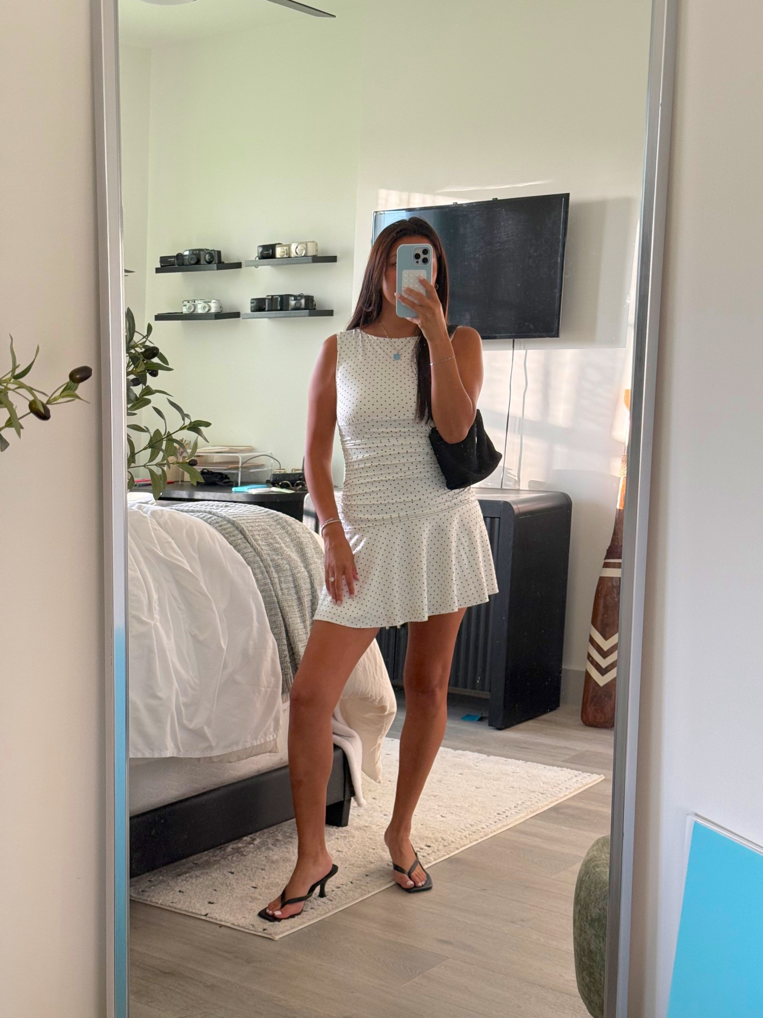 My favorite dress lately, I got a size 6, definitely a little short if you’re tall. But I love, so flattering and girly 

#LTKFindsUnder100