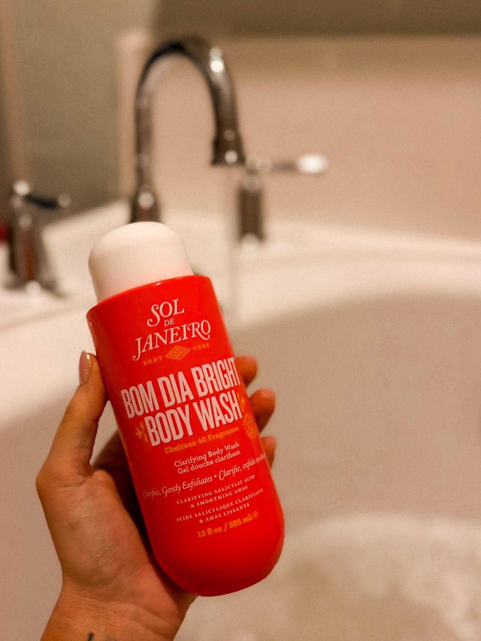 The best body wash from sol de janero
Clarifies + exfoliates 
Makes your skin glow ✨

#LTKSaleAlert #LTKBeauty #LTKFindsUnder50