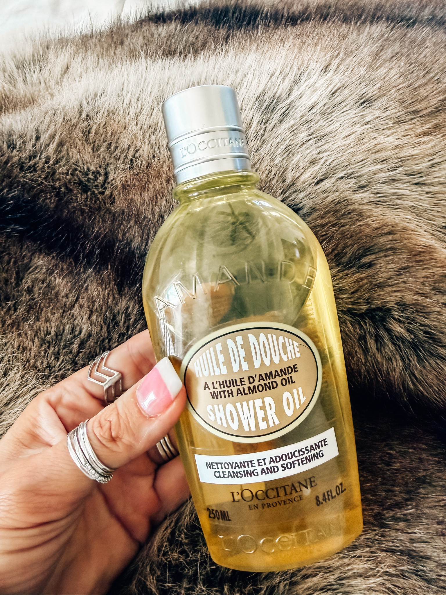 Loving this almond shower oil refill duo! Perfect for a nourishing and refreshing shower experience. 🌸✨


#LTKBeauty #LTKootd #LTKSaleAlert