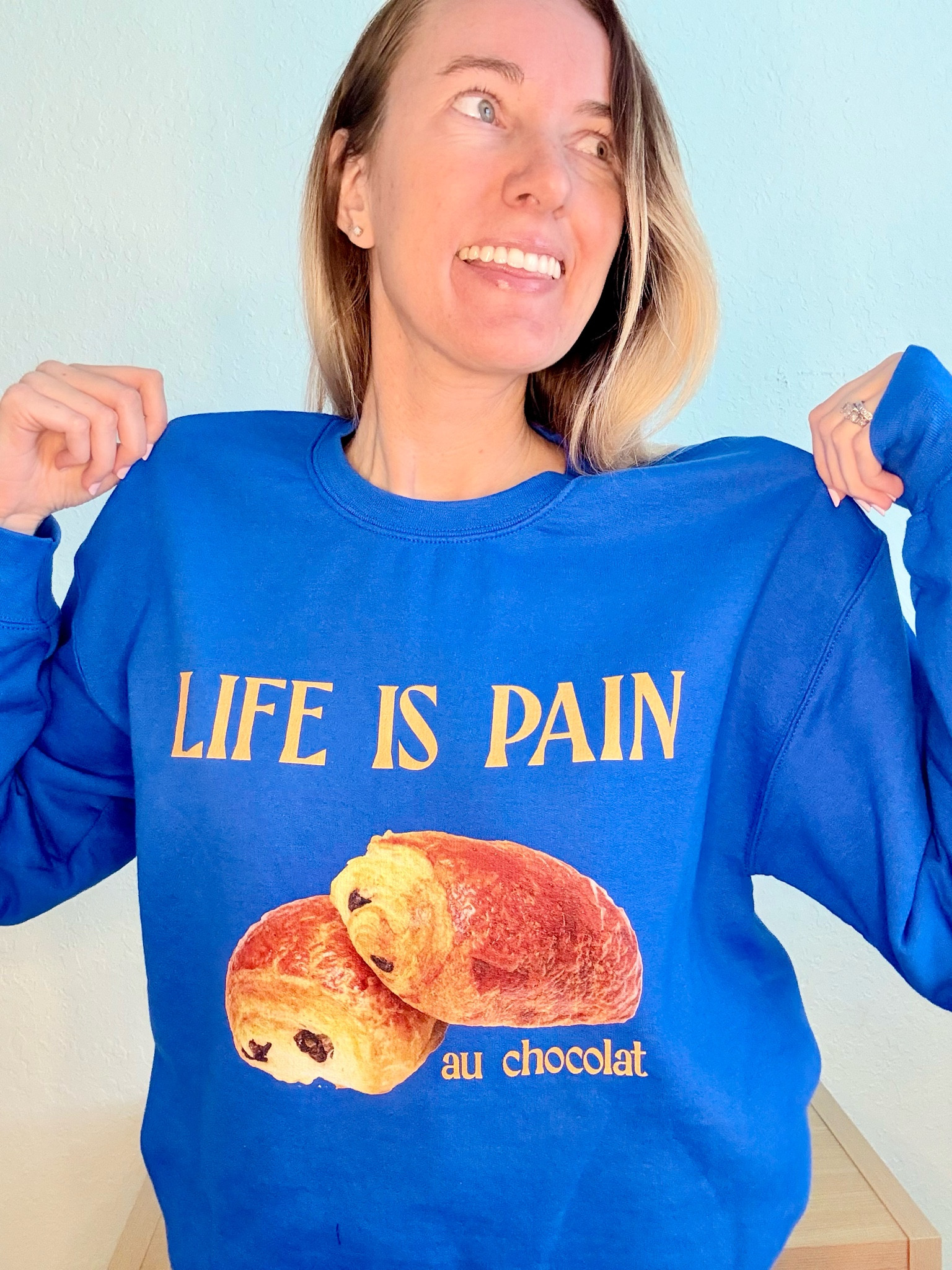 I’m a sucker for a fun graphic sweatshirt! 🥐

#LTKBeauty #LTKStyleTip #LTKHome