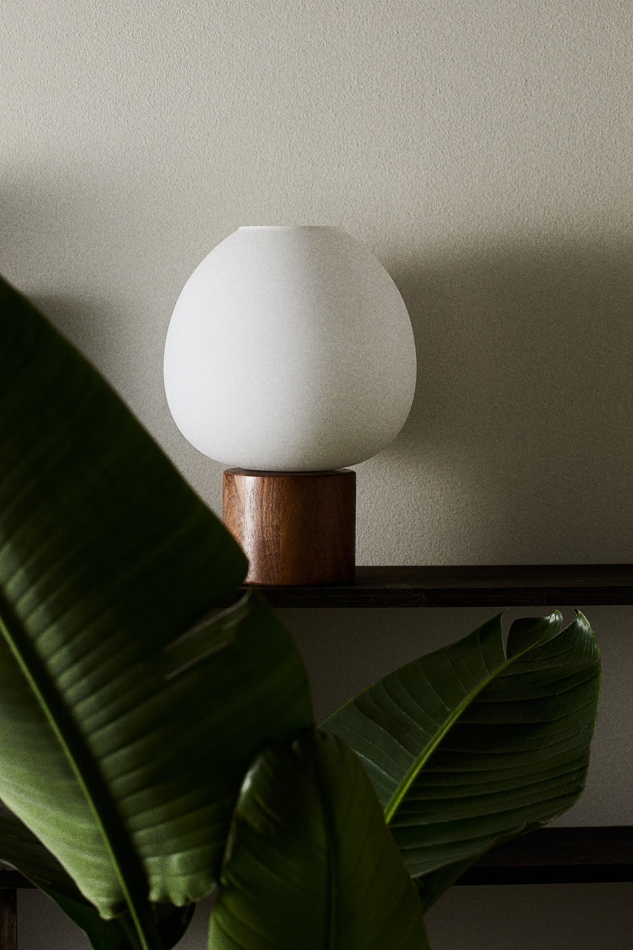 Table lamp in wood and glass | H&M (UK, MY, IN, SG, PH, TW, HK)