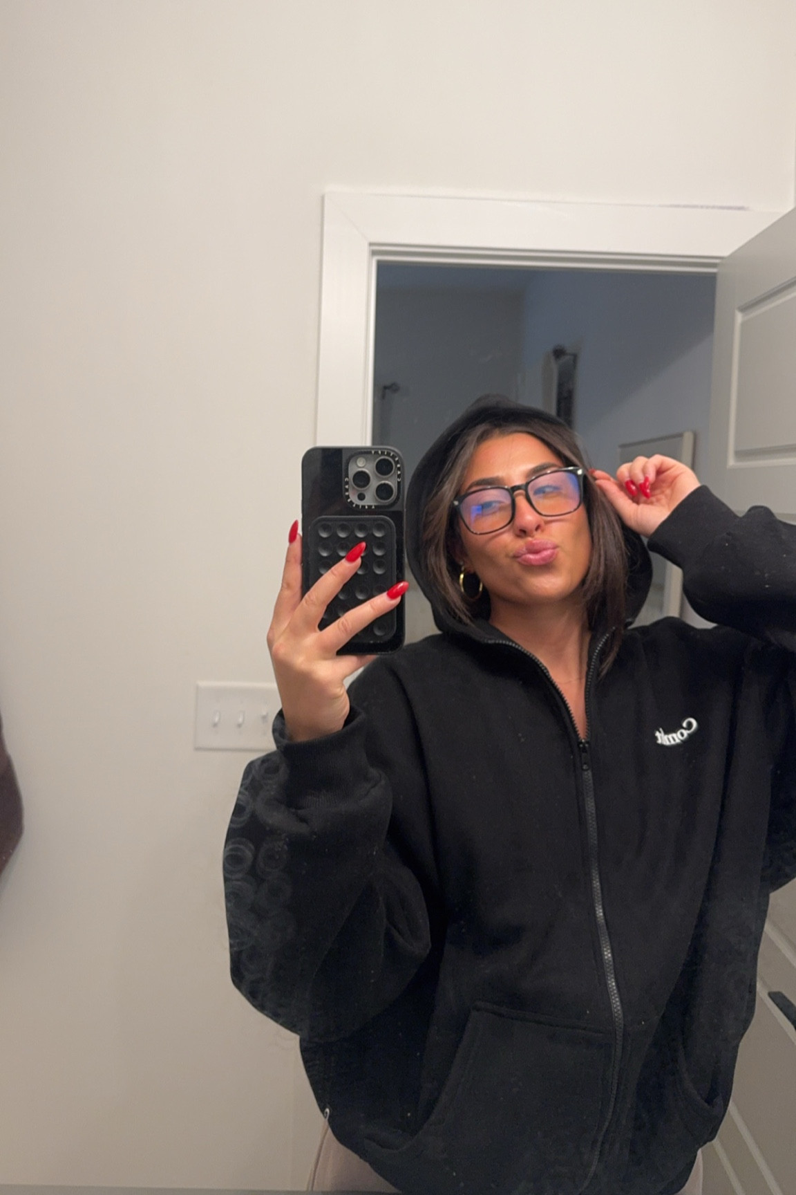 My fav zip ever🖤

5’7 wearing a size large! #ad

#LTKWatchNow #LTKGiftGuide
