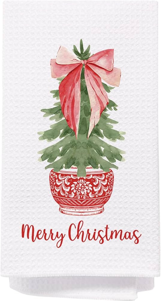 Merry Chinoiserie Christmas Kitchen Towels, Red Porcelain Chinoiserie Christmas Tree Hand Towels ... | Amazon (US)