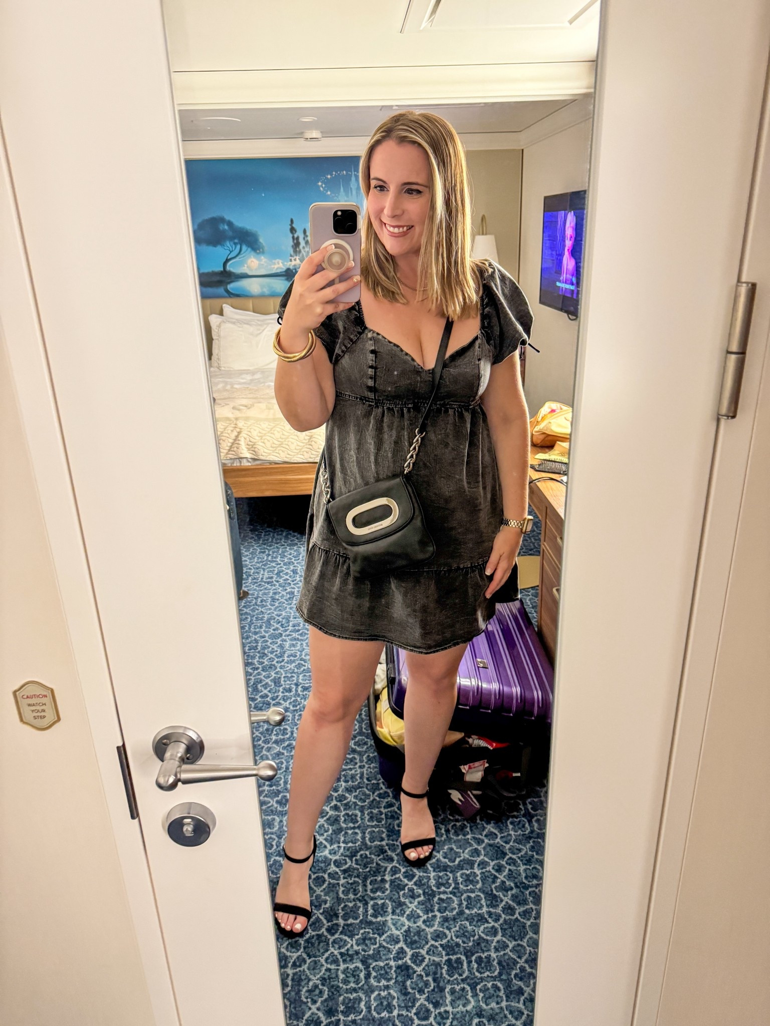 This is one of my new favorite fall dresses! Wearing a size L and 8.5 in the heels which are super comfy!

#LTKSeasonal #LTKFindsUnder50 #LTKMidsize