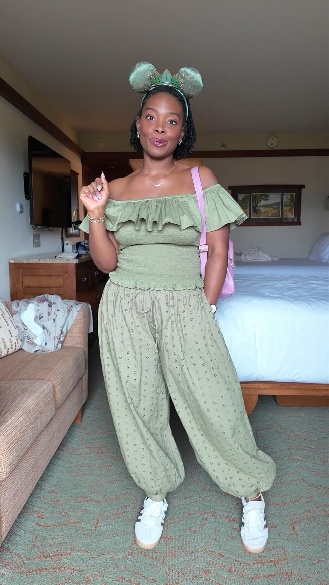 This green look is everything!! I love it so much and it was perfect for Disneyland!! I’m wearing a small pant and medium top!

#LTKootd #LTKgrwm #LTKOver40