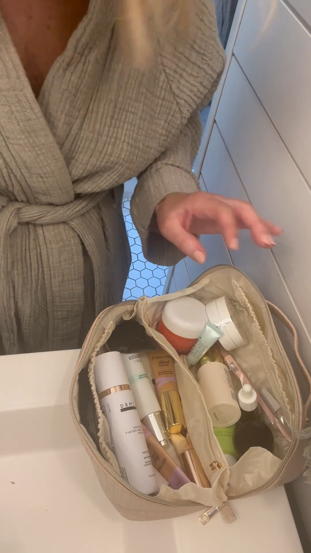 My favorite travel cosmetic bag, even tho I dont travel with it. I use it for all my backstock or off season makeup! So soft and fits so much with a handle and smooth zipper  

#LTKTravel #LTKBeauty #LTKFindsUnder50