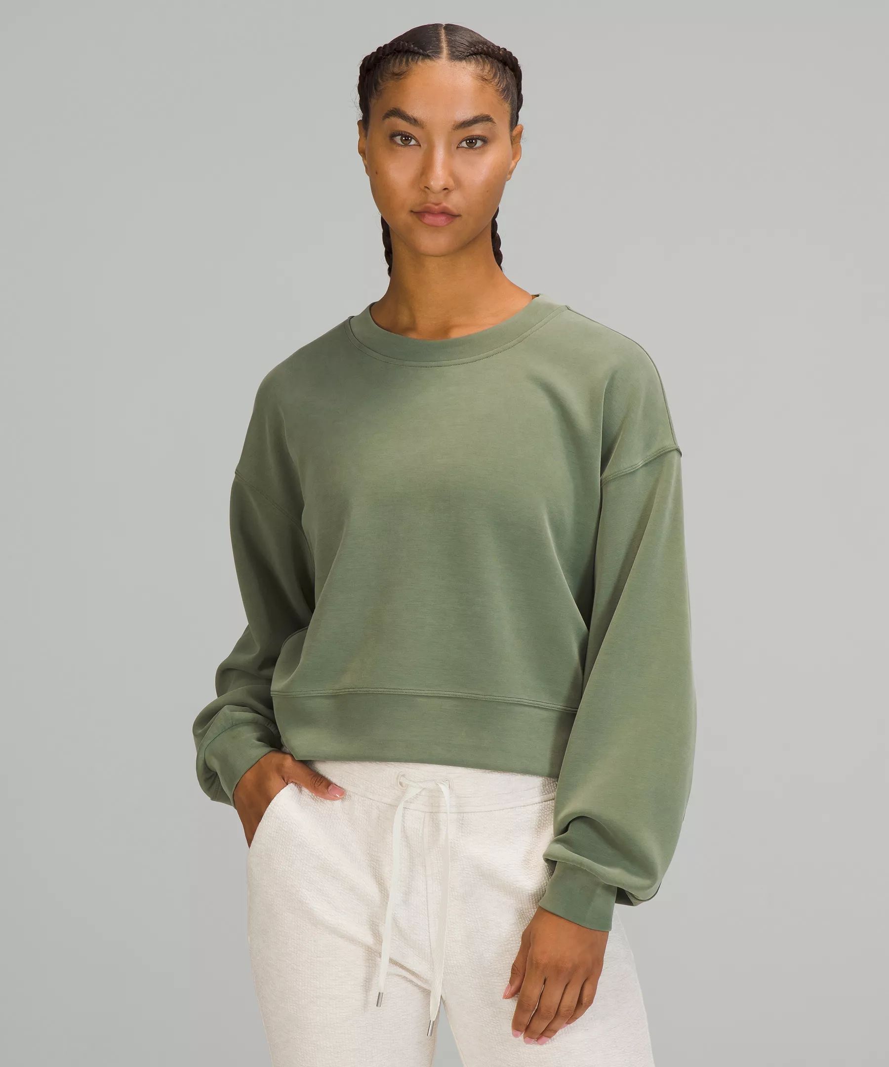 Perfectly Oversized Cropped Crew *Softstreme™ | Women's Hoodies & Sweatshirts | lululemon | Lululemon (US)