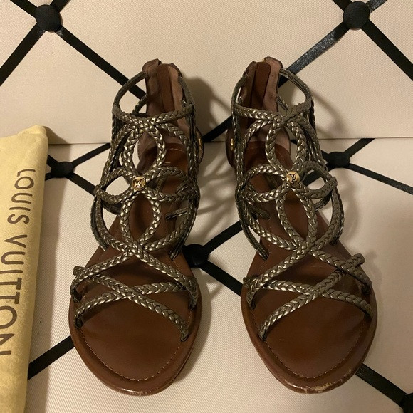 Louis Vuitton | Poshmark