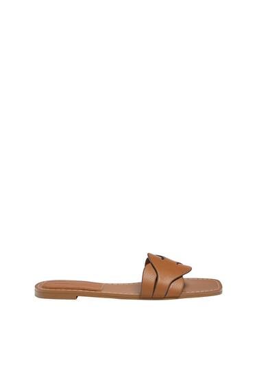 CROSSOVER FLAT SANDALS | PULL and BEAR UK