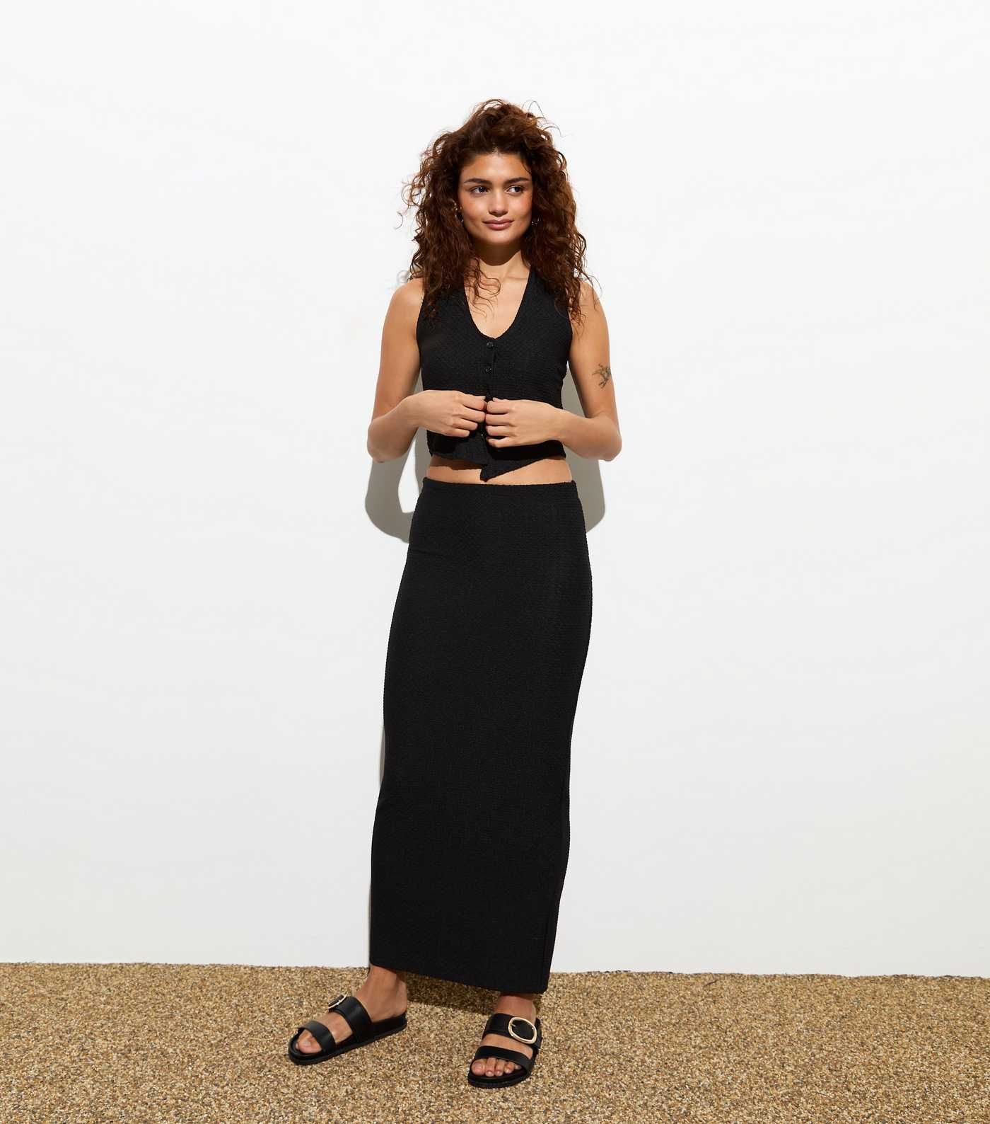 Black Textured Bodycon Maxi Skirt | New Look | New Look (UK)