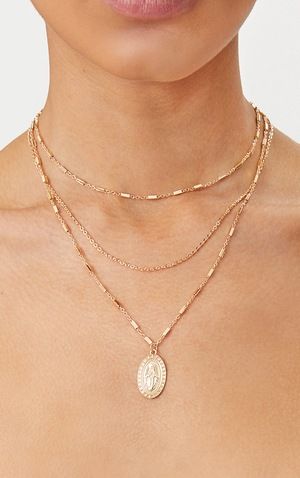 Gold Renaissance Triple Layer Delicate Chain Pendant Necklace | PrettyLittleThing UK
