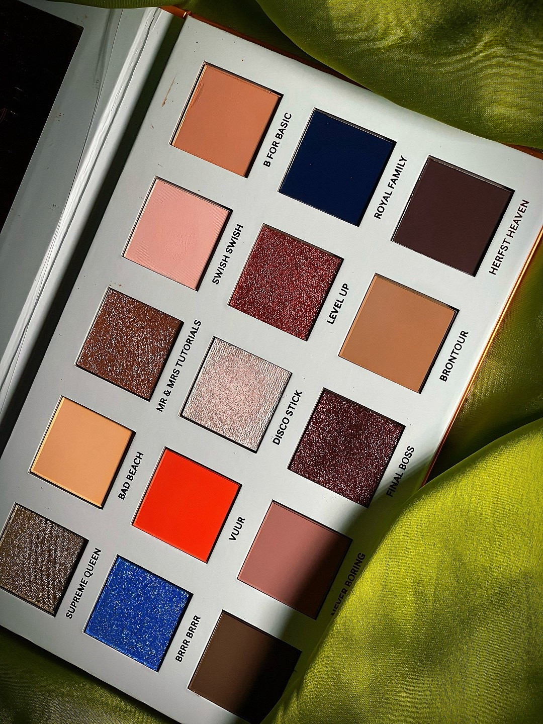 Don’t be afraid of color 🧸❤️

#LTKBeauty