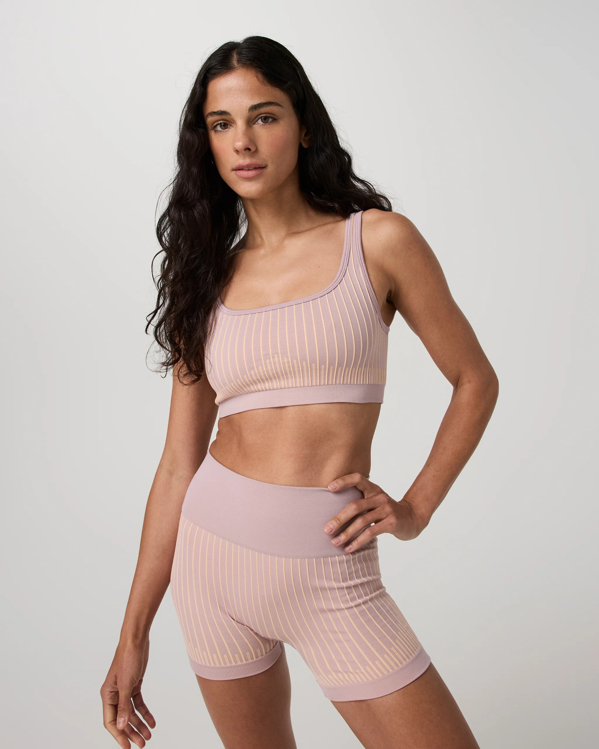 Bi-Color Seamless Longline Bra – Light Peach Desert Mauve – Vuori | Vuori Clothing (US & Canada)