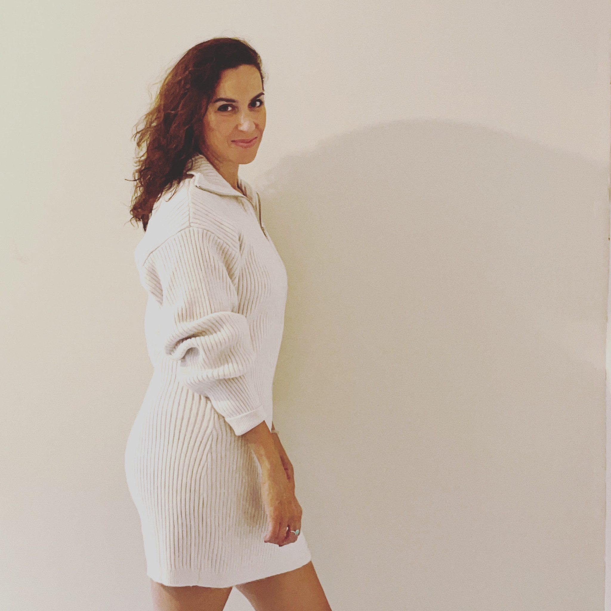 Show off your assets with this knit dress. 
Options attached 
#knitdress #winterwhite 