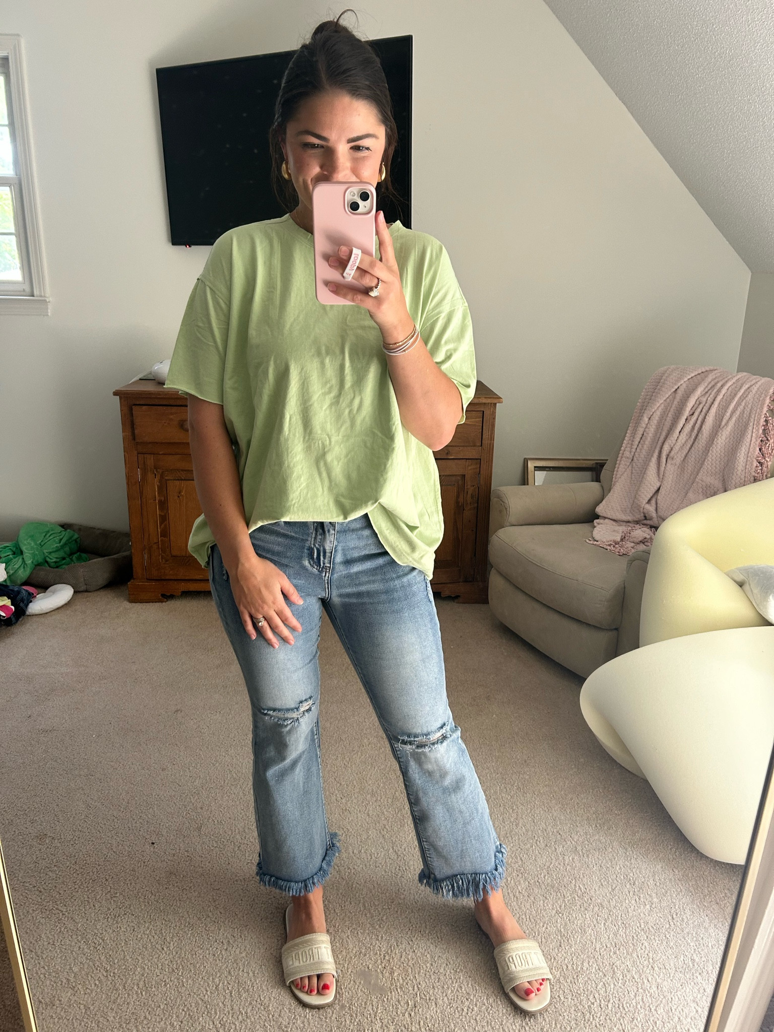 I've been LOVING this basic tee from Amazon! The quality is amazing & so many colors to choose from! 


#LTKStyleTip #LTKFindsUnder50 #LTKSeasonal