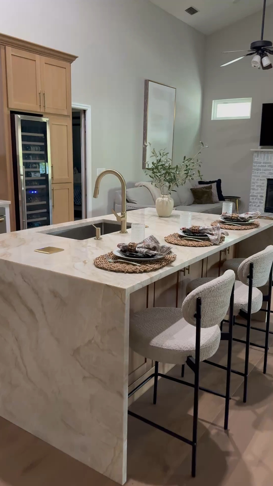 Kitchen decor, kitchen island, kitchen barstools, home decor, place setting

#LTKdayinmylife #LTKstorytime #LTKHome